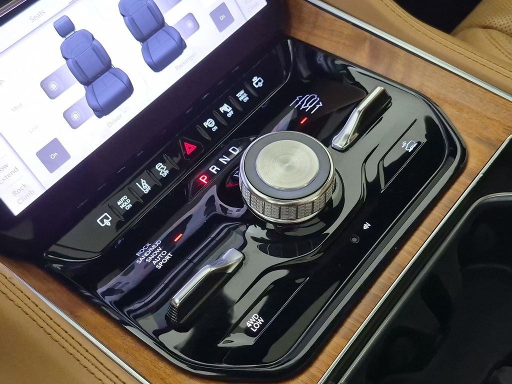 2022 Jeep Grand Wagoneer Series III