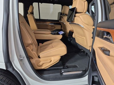 2022 Jeep Grand Wagoneer Series III
