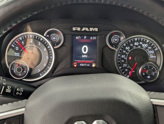 2024 RAM 1500 Big Horn Crew Cab 4x2 5'7' Box