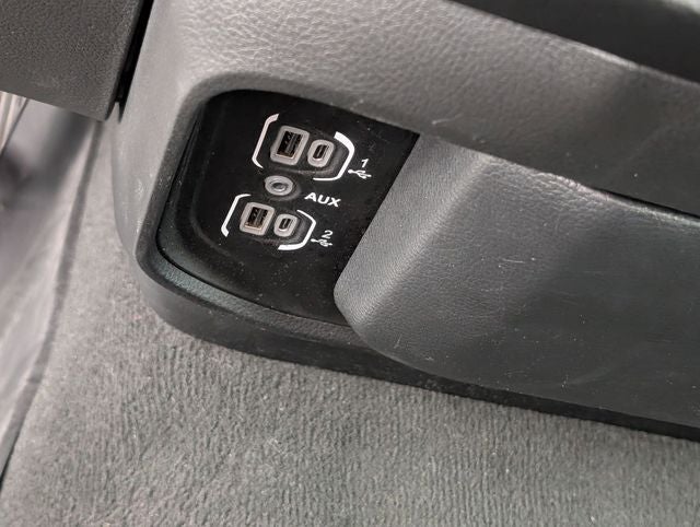 2022 RAM 1500 Laramie Crew Cab 4x2 5'7' Box