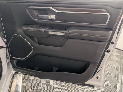 2022 RAM 1500 Laramie Crew Cab 4x2 5'7' Box