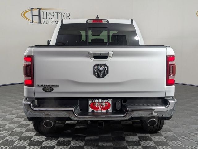 2022 RAM 1500 Laramie Crew Cab 4x2 5'7' Box