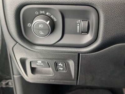 2021 RAM 1500 Big Horn Quad Cab 4x4 6'4' Box