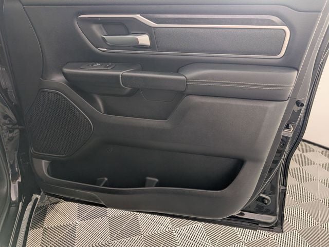 2021 RAM 1500 Big Horn Quad Cab 4x4 6'4' Box