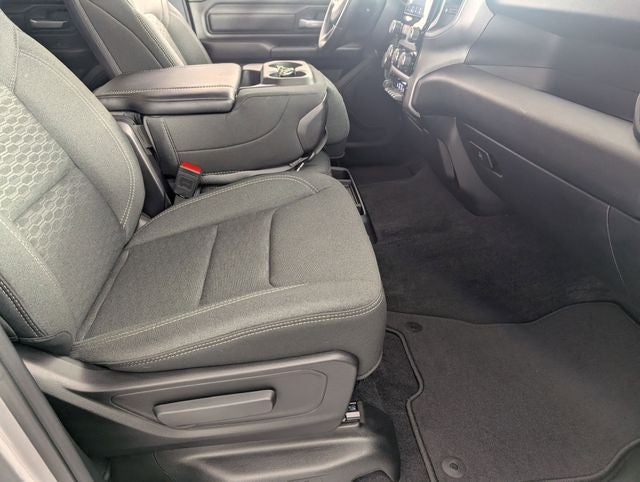 2025 RAM 1500 Tradesman Crew Cab 4x4 5'7' Box