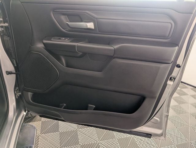 2025 RAM 1500 Tradesman Crew Cab 4x4 5'7' Box