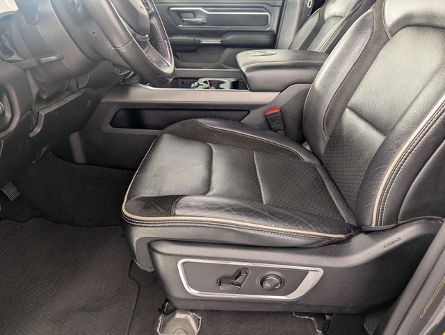 2024 RAM 1500 Laramie Crew Cab 4x4 5'7' Box