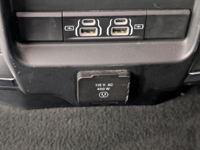 2024 RAM 1500 Laramie Crew Cab 4x4 5'7' Box