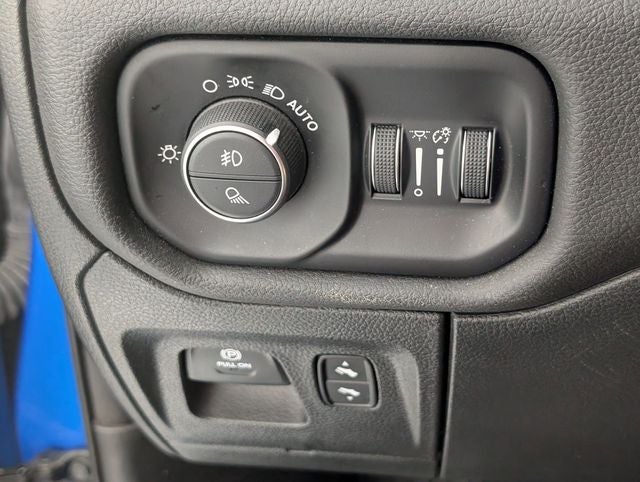 2025 RAM 1500 Rebel Crew Cab 4x4 5'7' Box