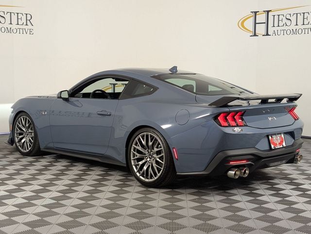 2025 Ford Mustang GT Premium Fastback