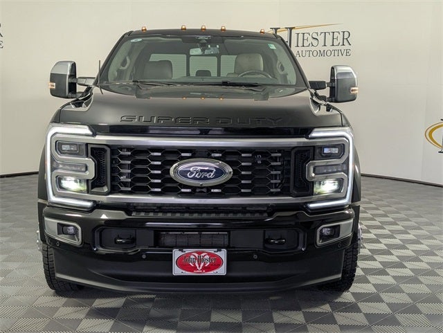 2025 Ford F-450SD Platinum DRW