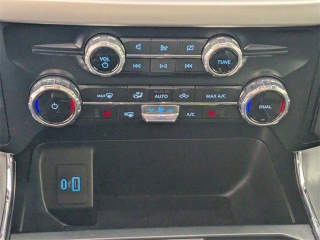 2023 Ford F-150 Lightning XLT