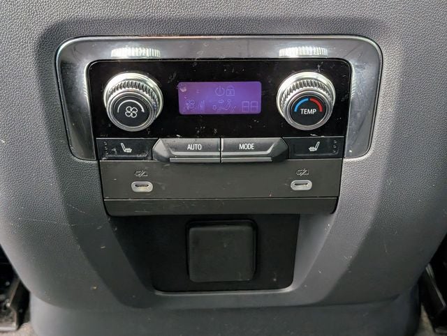2023 GMC Yukon XL 4WD Denali