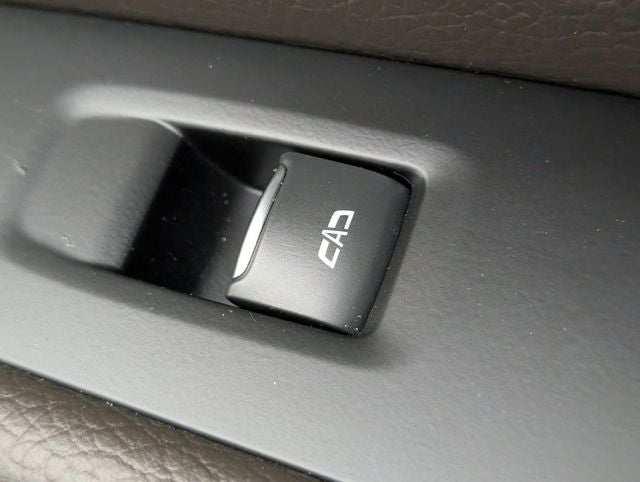 2023 GMC Yukon XL 4WD Denali