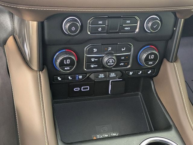 2024 Chevrolet Suburban 4WD High Country