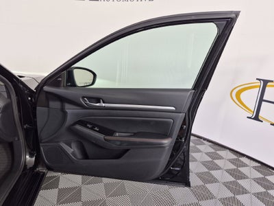 2025 Nissan Altima 2.5 SR