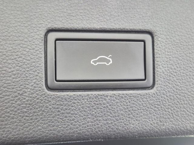 2022 Volkswagen Atlas 3.6L V6 SEL Premium R-Line
