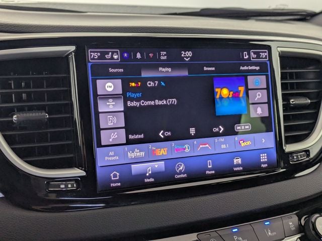 2025 Chrysler Pacifica Select