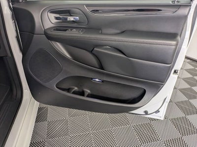 2020 Dodge Grand Caravan SE Plus