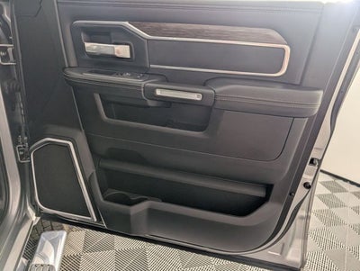 2019 RAM 2500 Laramie Crew Cab 4x4 6'4' Box