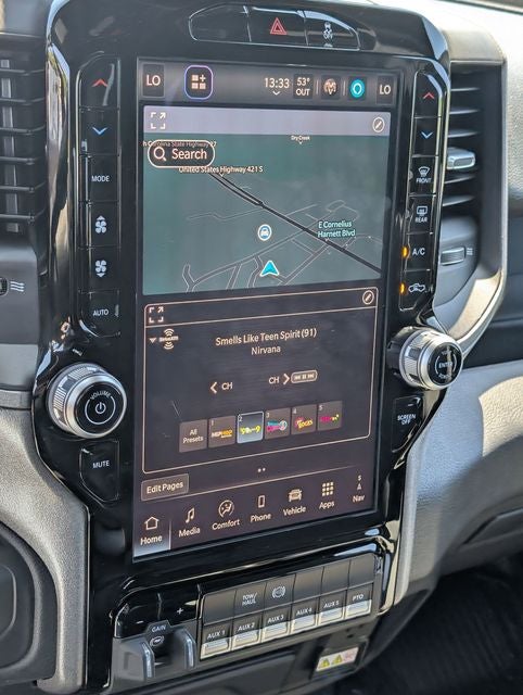 2025 RAM 5500HD Tradesman/Big Horn