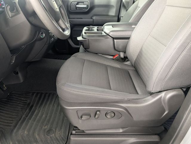 2024 Chevrolet Silverado 1500 4WD Crew Cab Short Bed Custom