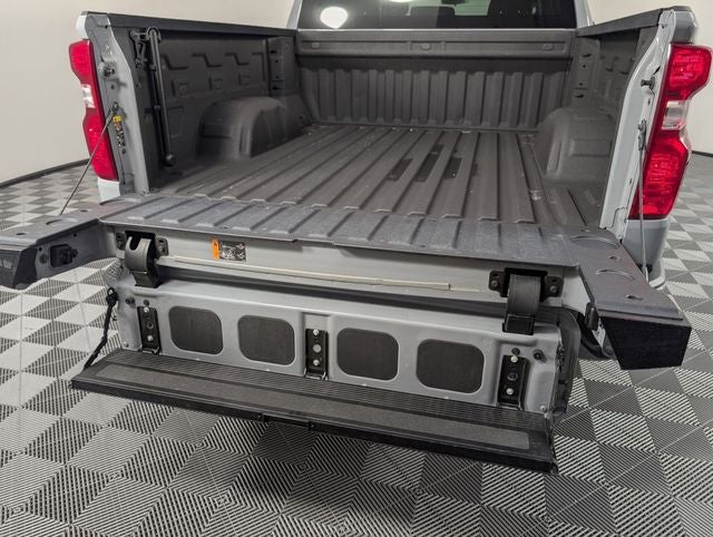 2024 Chevrolet Silverado 1500 4WD Crew Cab Short Bed Custom