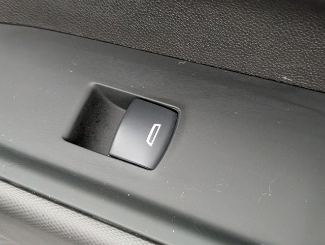 2024 Chevrolet Silverado 1500 4WD Crew Cab Short Bed Custom