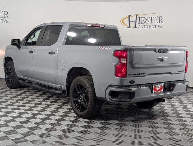 2024 Chevrolet Silverado 1500 4WD Crew Cab Short Bed Custom