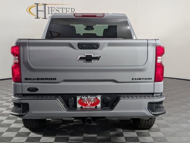 2024 Chevrolet Silverado 1500 4WD Crew Cab Short Bed Custom