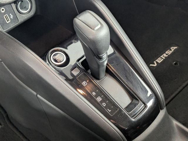 2021 Nissan Versa 1.6 S