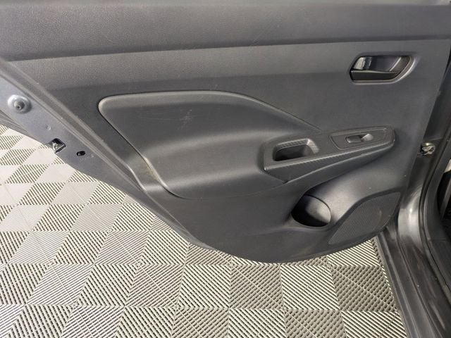2021 Nissan Versa 1.6 S