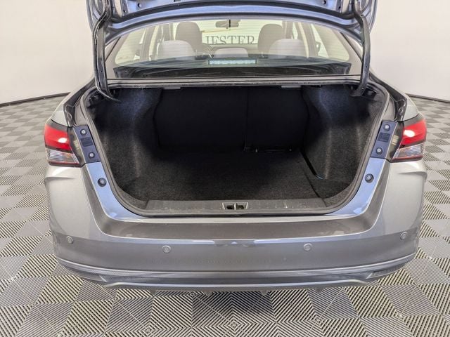 2021 Nissan Versa 1.6 S