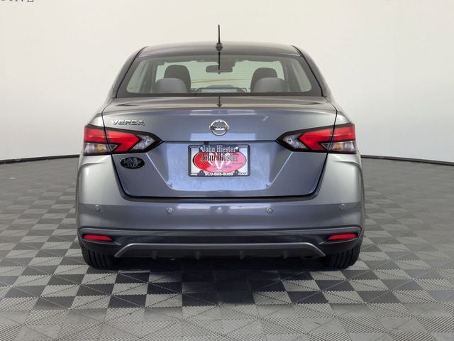 2021 Nissan Versa 1.6 S