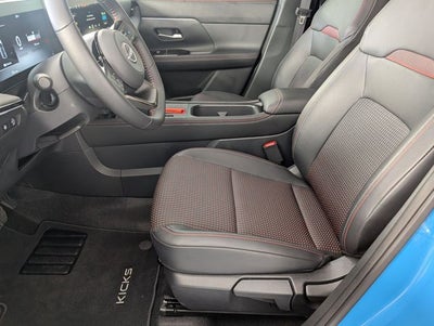 2025 Nissan Kicks SR FWD