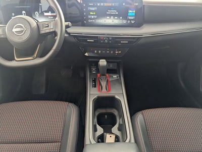 2025 Nissan Kicks SR FWD