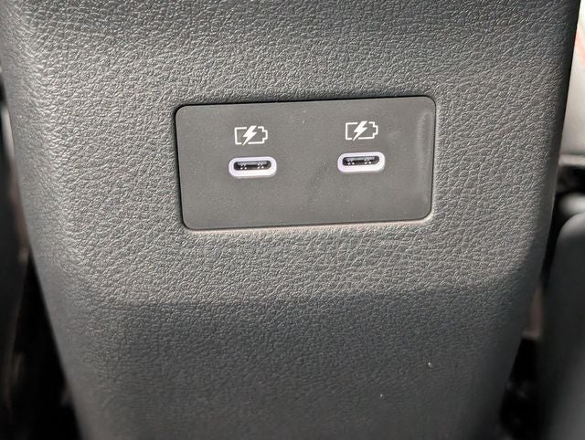 2025 Nissan Kicks SR FWD