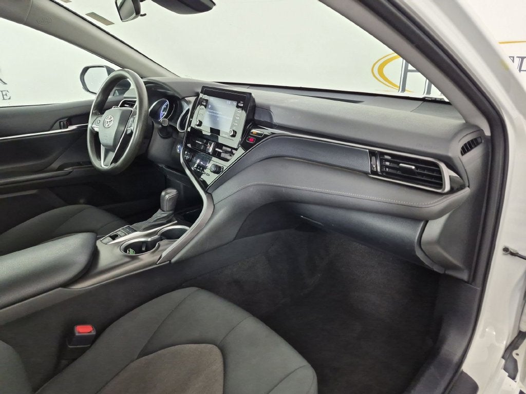 2023 Toyota Camry Hybrid LE