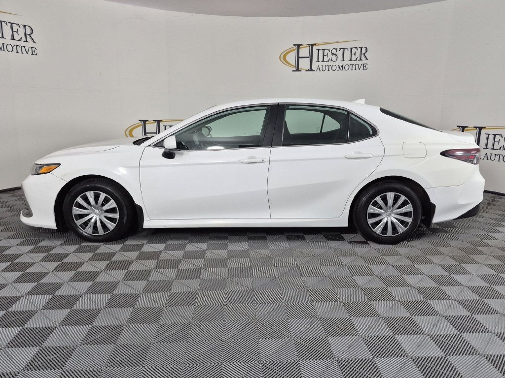 2023 Toyota Camry Hybrid LE