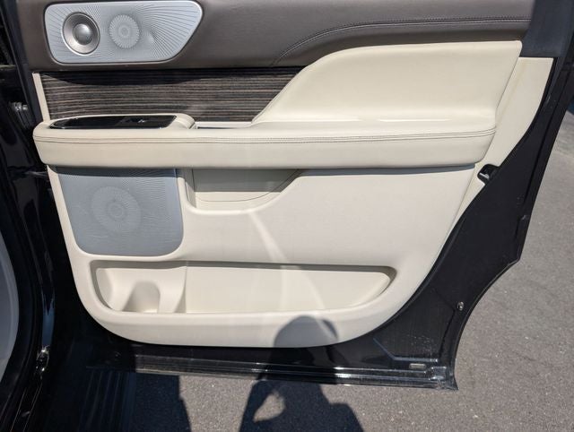 2021 Lincoln Navigator L Black Label