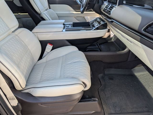 2021 Lincoln Navigator L Black Label