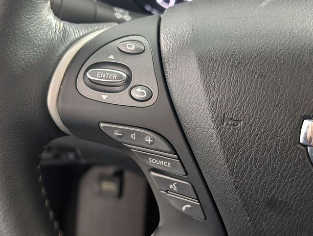 2019 Nissan Pathfinder SL