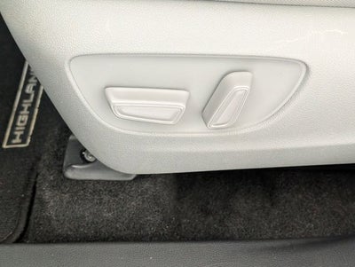 2023 Toyota Highlander Hybrid LE