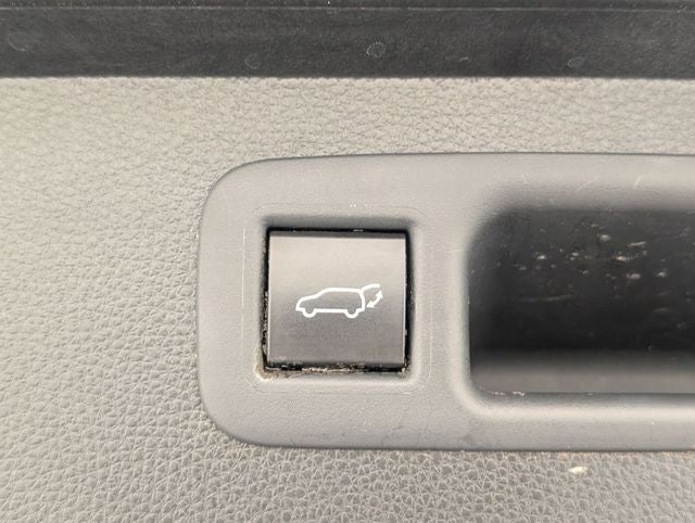 2023 Toyota Highlander Hybrid LE