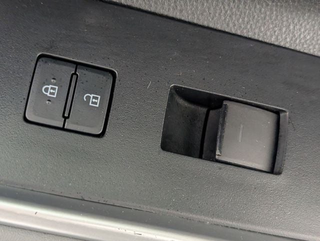 2023 Toyota Highlander Hybrid LE