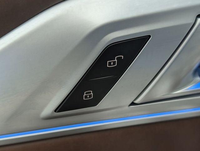 2024 BMW XM Base