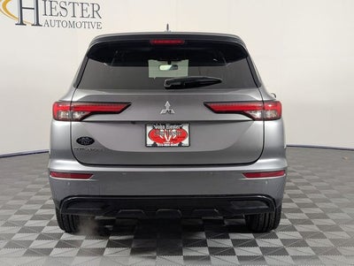 2022 Mitsubishi Outlander Black Edition