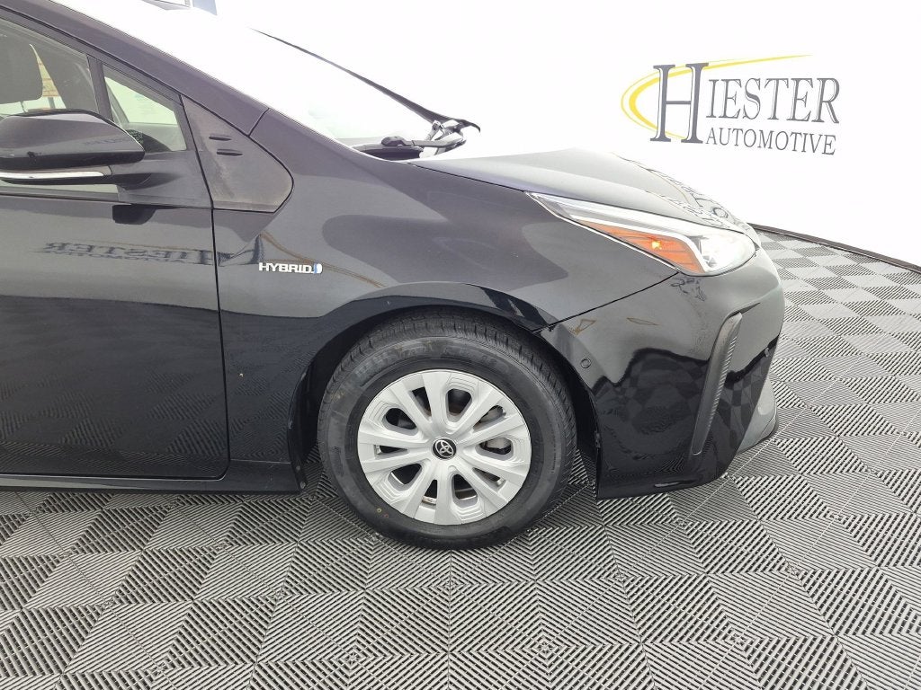 2021 Toyota Prius LE
