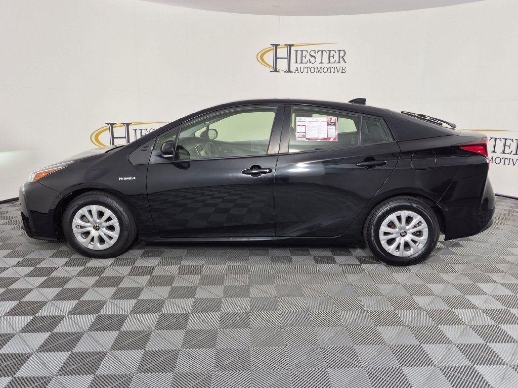 2021 Toyota Prius LE