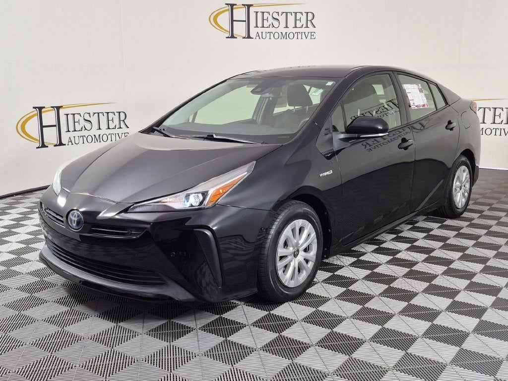 2021 Toyota Prius LE